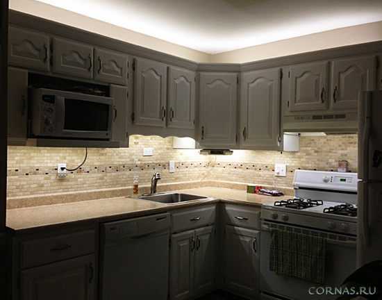 Подсветка для кухни под шкафы фото – фото мебельных светильников, накладные на шкаф на кухне, подсветка своими руками, видео-инструкция