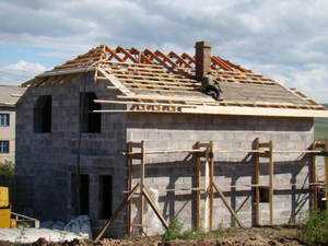 Полувальмовая крыша ломаная – Полувальмовая крыша: конструктивные особенности, технология сооружения