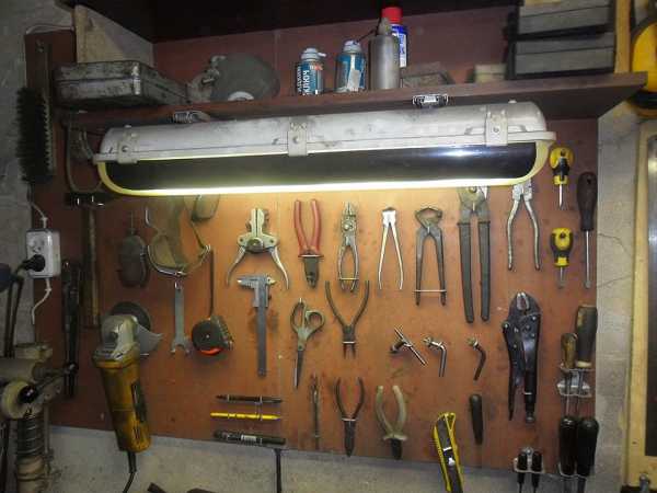 Приспособление для хранения инструмента в гараже – Самодельное оборудование для гаража своими руками. Приспособления для гаража своими руками. Организация мест хранения