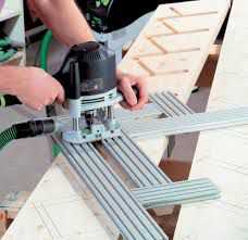 Приспособления для фрезера – Приспособления для фрезера по дереву, сделанные своими руками: упоры, шаблоны, направляющие шины