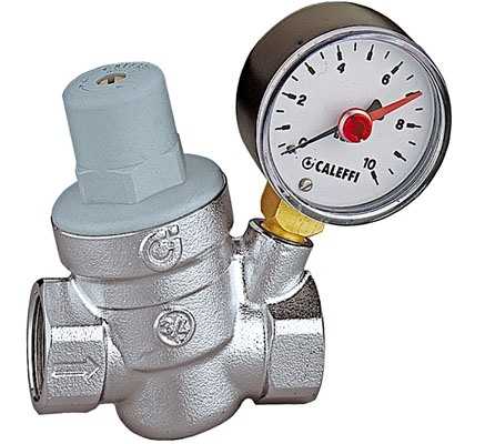 Регулятор подачи воды – редуктор для измерения рабочего уровня напора водопровода, установка и регулировка в водопроводной сети