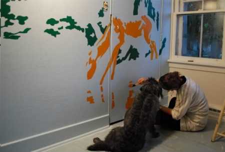 Рисование на стене – техника нанесения краски, инструменты для проведения работ, фото различных вариантов настенных рисунков, сакура, видео мастер класс