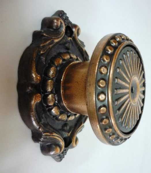 Ручка для двери круглая – кноб и кнопка для межкомнатных дверей с замком, металлическая, деревянная и стеклянная фурнитура с защелкой
