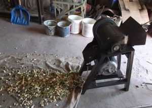 Сучкоруб своими руками – Как сделать садовый измельчитель для травы и веток своими руками из стиральной машины, триммера, болгарки