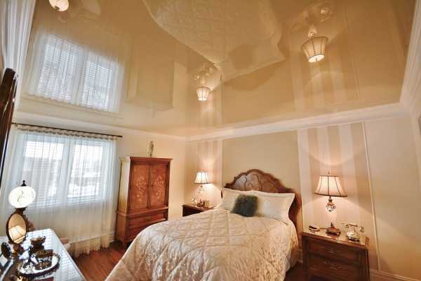 Свет на натяжном потолке в спальне – Освещение спальни с натяжным потолком (фото, примеры)
