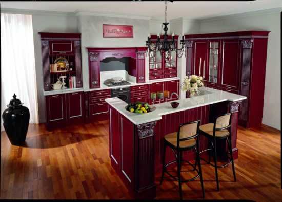 Темные кухни в классическом стиле – Кухни классика - 118 фото в реальных интерьерах