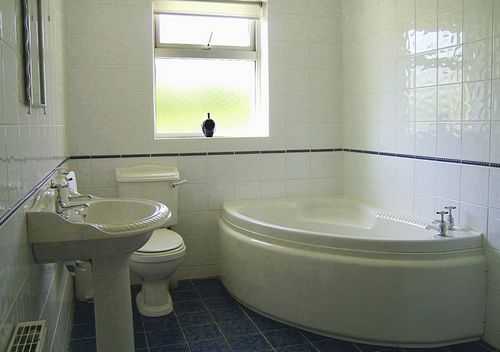 Угловые чугунные ванны размеры – модели из чугуна размером 170х110 и 120х70, маленькие асимметричные варианты