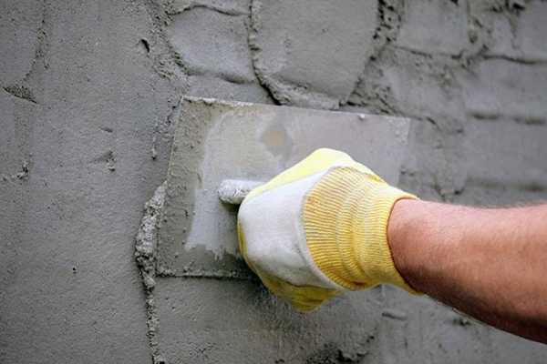 Видео как штукатурить стену – Как штукатурить стены своими руками новичку: видео инструкции и некоторые советы