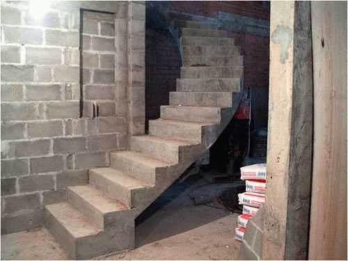 Винтовые бетонные лестницы – Монолитные бетонные лестницы в частных домах – изготовление своими руками, как сделать ступеньки из бетона на второй этаж в коттедж – чертеж, видео заливки, монтажа, винтовые железобетонные лестничные марши