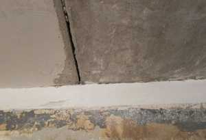Заделка швов между плитами на потолке – Как заделать швы на потолке между плитами