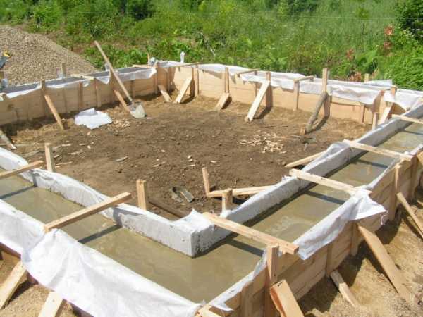 Заливка бетоном ленточный фундамент – Заливка ленточного фундамента своими руками
