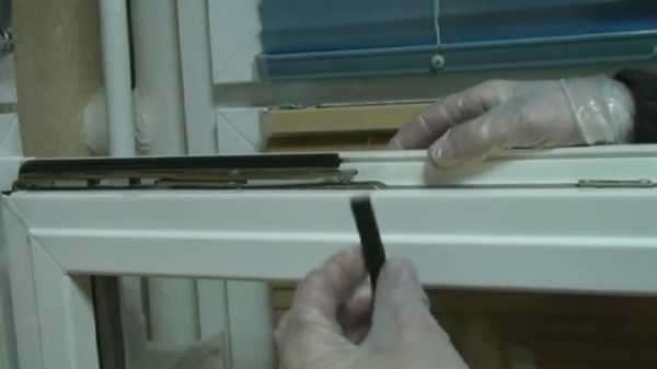 Замена уплотнитель для пластиковых окон своими руками – Замена уплотнителей на пластиковых окнах своими руками